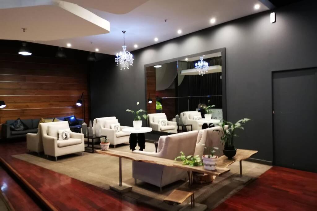 1507-Amazing Views & Unique Joburg Cbd Luxury Leilighet Johannesburg Eksteriør bilde