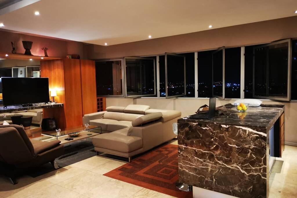 1507-Amazing Views & Unique Joburg Cbd Luxury Leilighet Johannesburg Eksteriør bilde